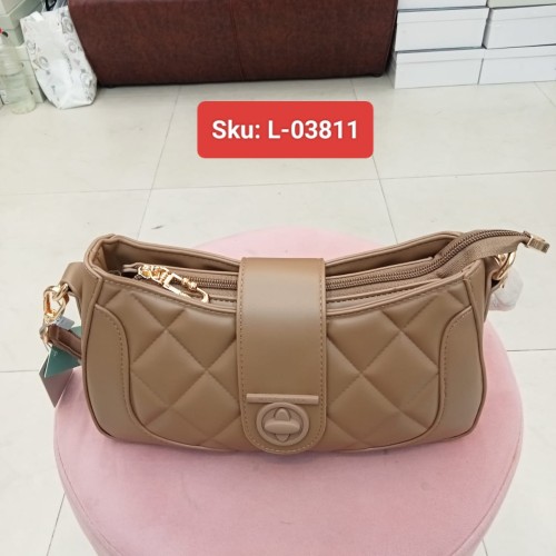 Ladies Quilted Lock Shoulder Bag