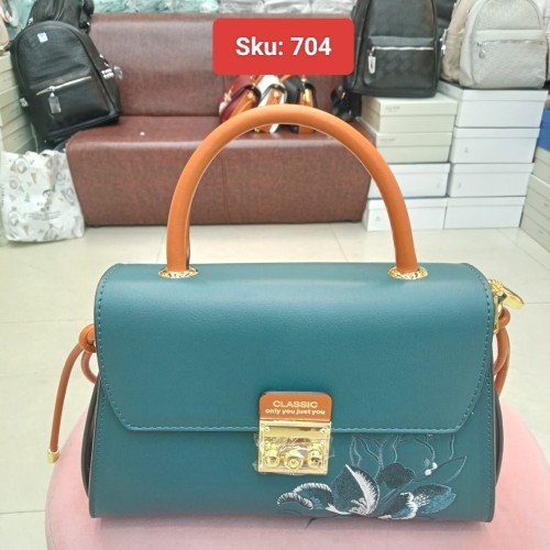 Ladies Contrast Handle Dual-Tone Handbag