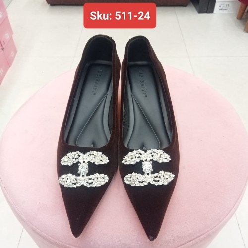 Ladies Crystal Pointed Toe Flat Shoe