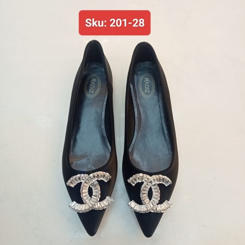 Ladies Crystal Toe-Ring Flat Sandal