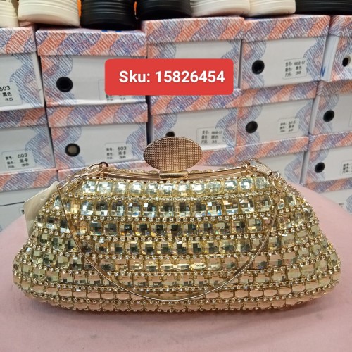 Elegant Party Chain-Detail Clutch