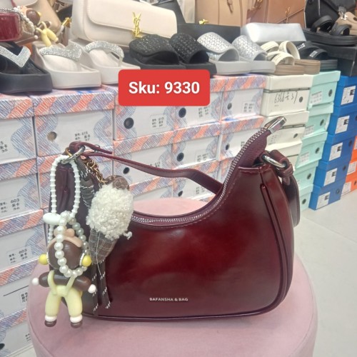 Trendy Handbag Collection