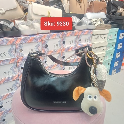 Trendy Handbag Collection