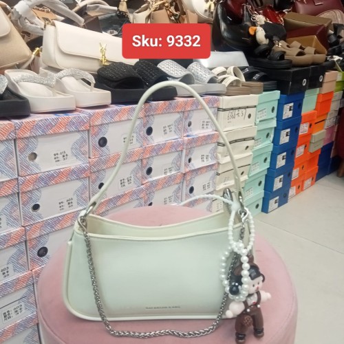 Elegant Handbag Collection