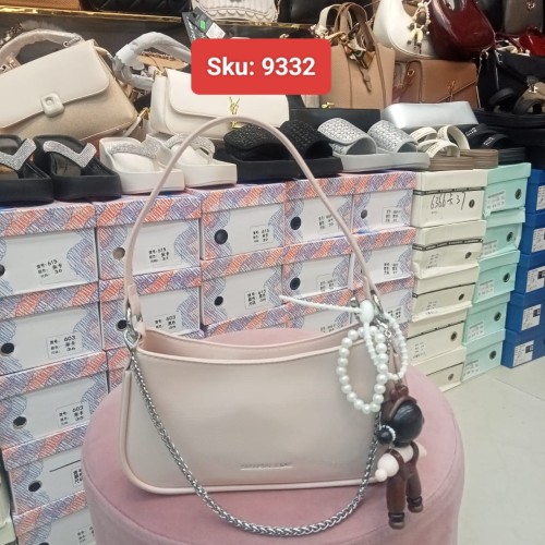 Elegant Handbag Collection