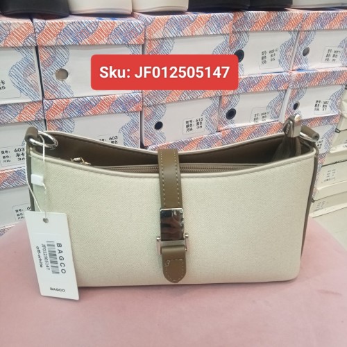 Versatile Handbag Collection