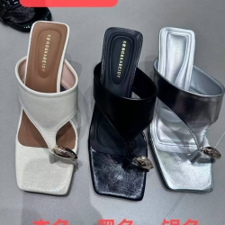 Ladies Square Toe Toe-Ring Heel Slipper